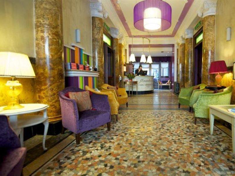 Green Class Hotel Astoria Торино Екстериор снимка